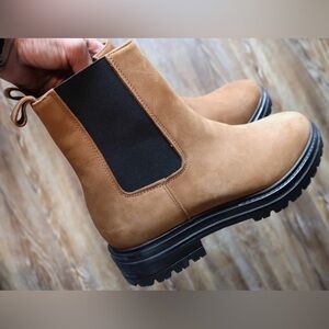 Jenni Kayne Lug Sole Chelsea Suede Platform Boot Soft Camel Brown Size EU 37